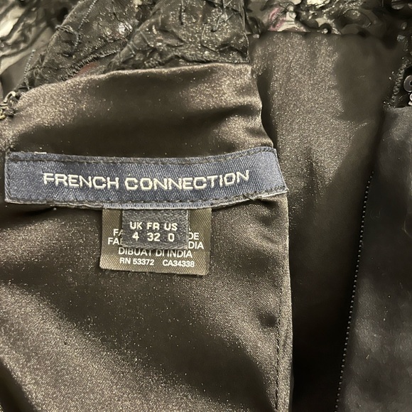 Stunning French Connection dress with sequin and beading details - size 0 - Picture 3 of 5
